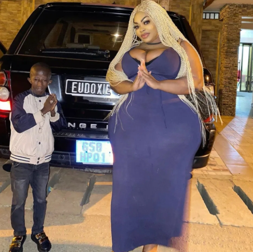 El elegido de la famosa "Kardashian africana" resultó ser tres veces más pequeño que la novia El elegido de la famosa "Kardashian africana" resultó ser tres veces más pequeño que la novia