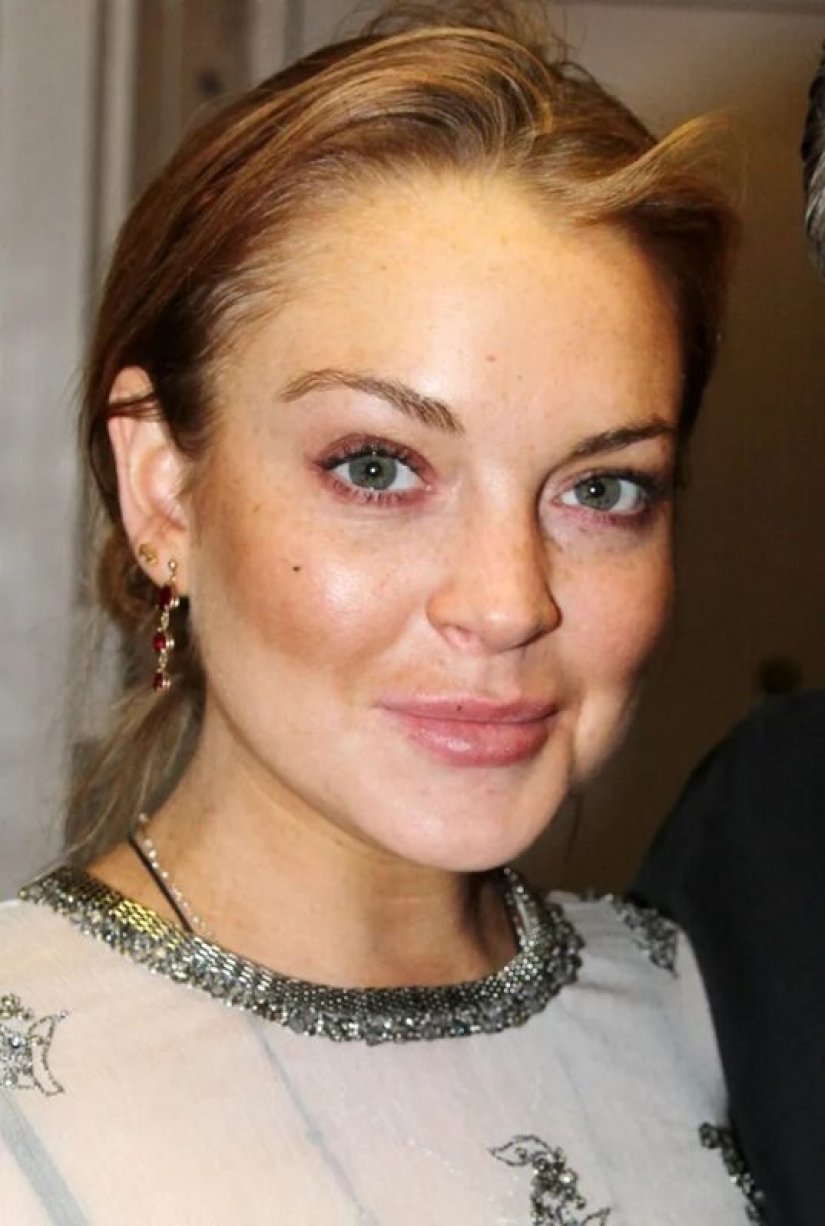 El entrecerrado de Kate Moss y 7 características más que las estrellas no nos ocultan