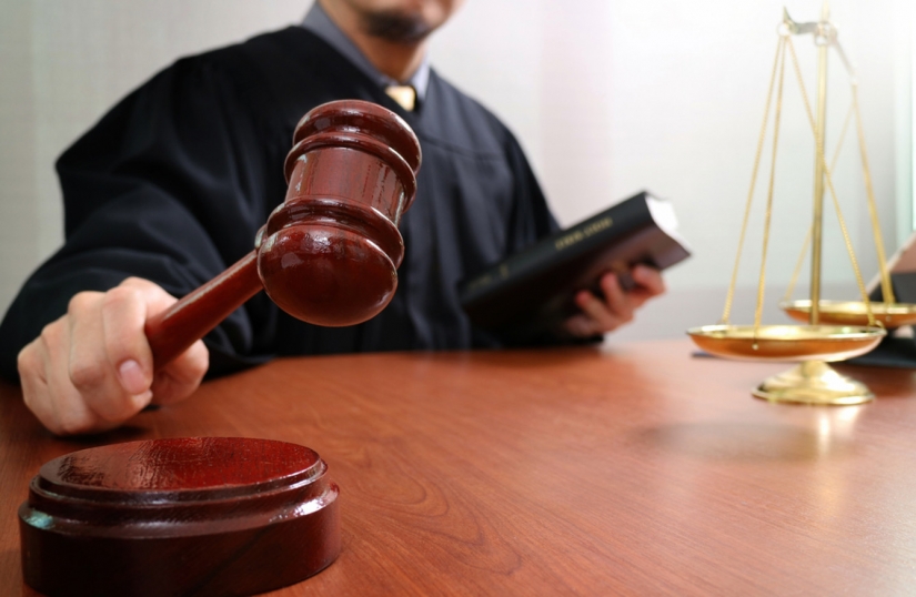 El hombre debe pagar la concubina de 5.5 millones más de 30 años de trabajo alrededor de la casa El hombre debe pagar la concubina de 5.5 millones más de 30 años de trabajo alrededor de la casa