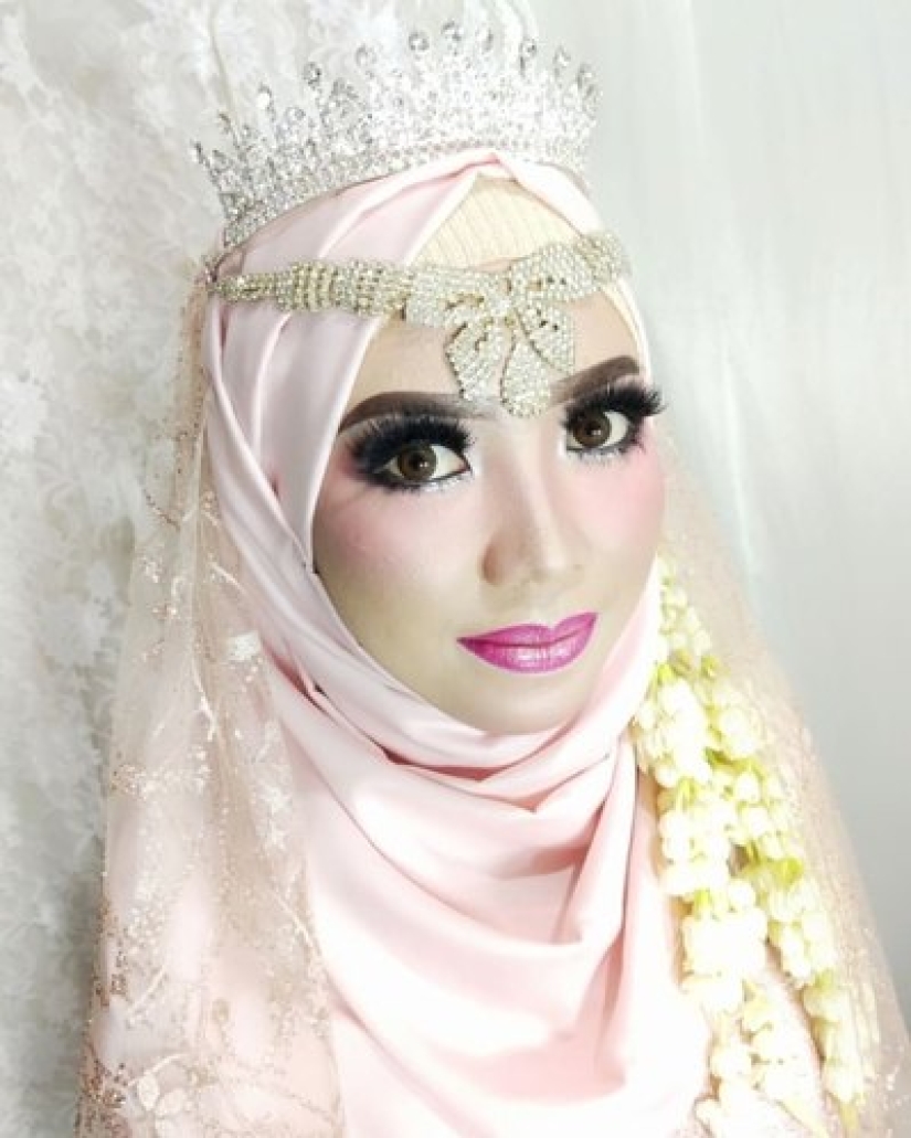 El infierno de una boda: cómo pintar novias para una sesión de fotos en Asia El infierno de una boda: cómo pintar novias para una sesión de fotos en Asia