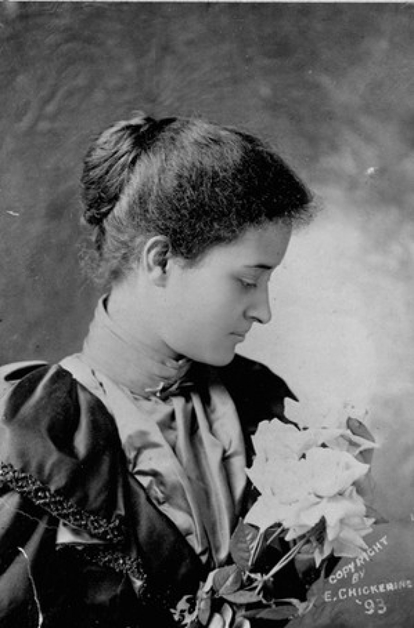 El Paraíso Anexo: La Vida y la muerte de la última Princesa del Reino Hawaiano El Paraíso Anexo: La Vida y la muerte de la última Princesa del Reino Hawaiano