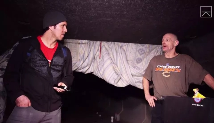 El submundo de la ciudad del pecado: una vida sin hogar en la oscuridad de los túneles de Las Vegas