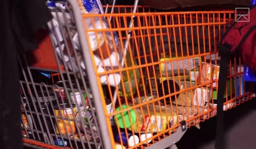 El submundo de la ciudad del pecado: una vida sin hogar en la oscuridad de los túneles de Las Vegas