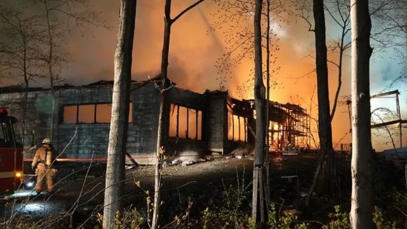 En Canadá, la casa del fundador de PornHub se incendió debido a un incendio provocado En Canadá, la casa del fundador de PornHub se incendió debido a un incendio provocado