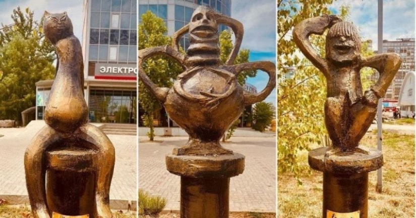 En Krasnodar, uno de los callejones de la ciudad fue capturado por esculturas de palabrotas y unidades fraseológicas