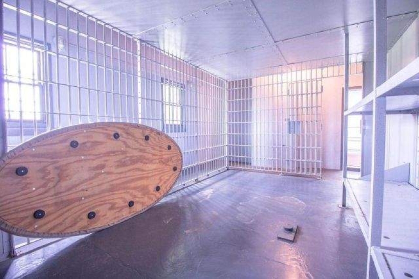 En los EE.UU., una casa con una ominosa sorpresa en el sótano se puso a la venta