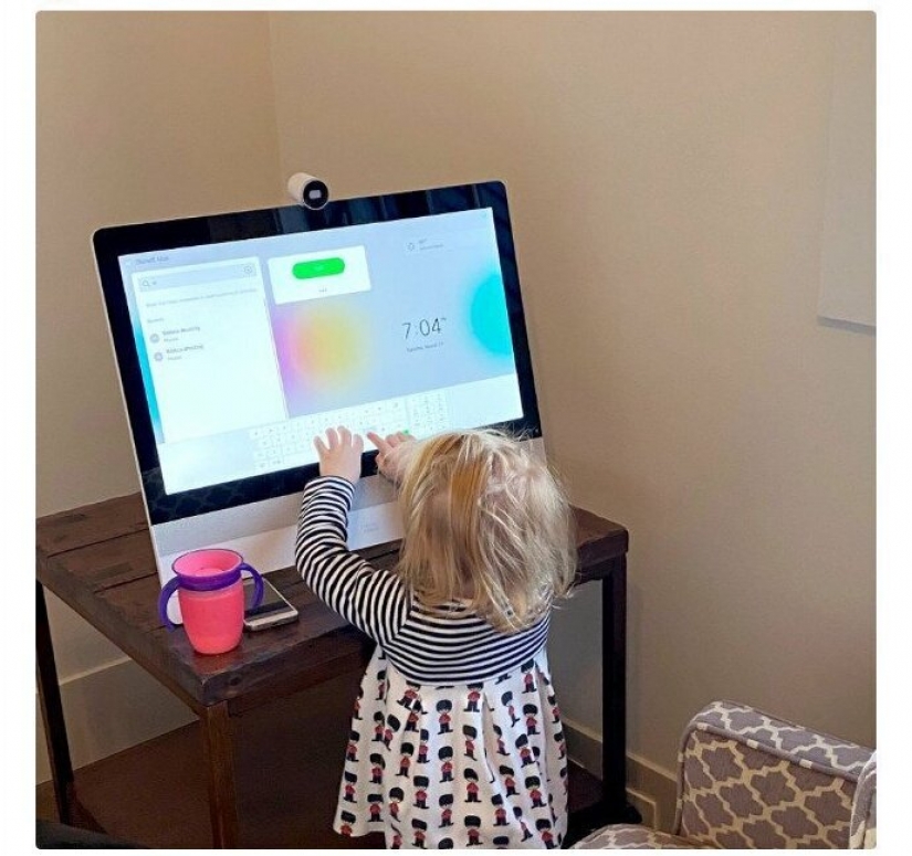 Es difícil: 19 ridículo y absurdo de los casos, las reuniones en línea durante la cuarentena Es difícil: 19 ridículo y absurdo de los casos, las reuniones en línea durante la cuarentena