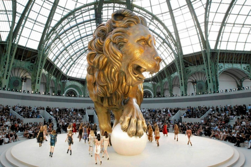 Es difícil ser modelo ... Es difícil ser modelo ...