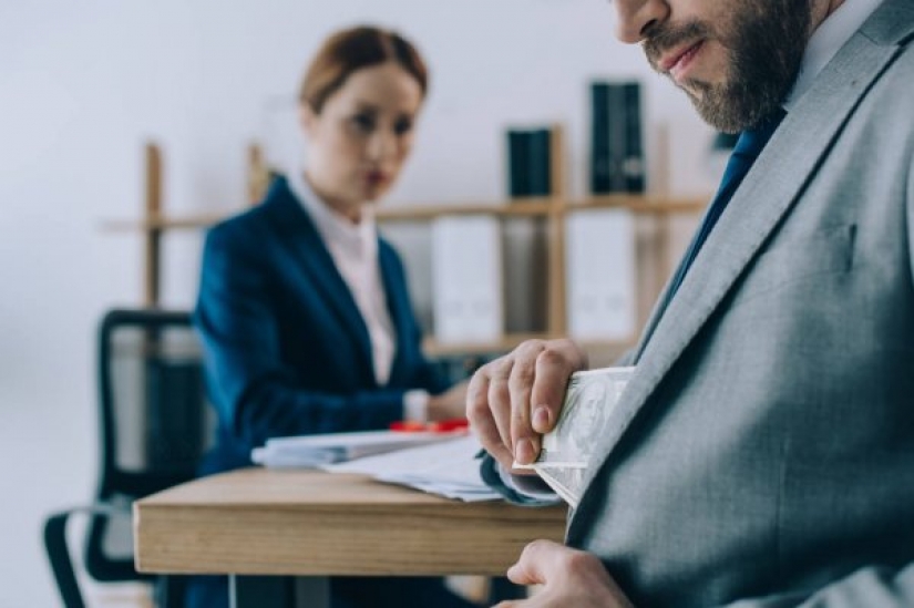 España ha lanzado un programa de rehabilitación para funcionarios que no pueden evitar robar España ha lanzado un programa de rehabilitación para funcionarios que no pueden evitar robar