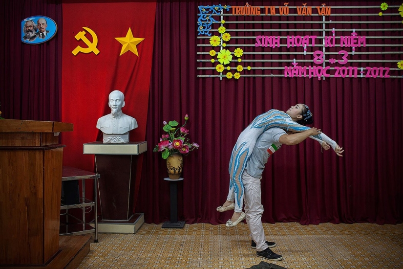 Estar en el personaje: La dura vida cotidiana de los artistas de circo vietnamitas Estar en el personaje: La dura vida cotidiana de los artistas de circo vietnamitas