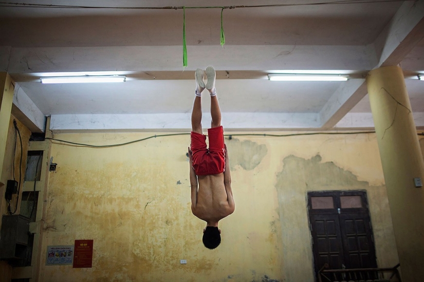 Estar en el personaje: La dura vida cotidiana de los artistas de circo vietnamitas Estar en el personaje: La dura vida cotidiana de los artistas de circo vietnamitas