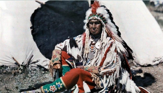 "Ethnoexotics" from around the world on autochromes (1907-1931) "Ethnoexotics" from around the world on autochromes (1907-1931)