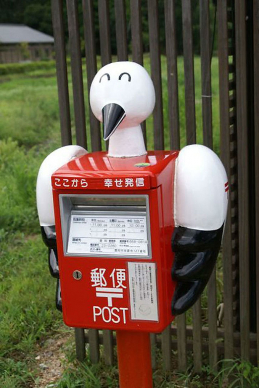 Even mailboxes in Japan are very strange