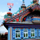 Fairy-tale houses in Russian villages