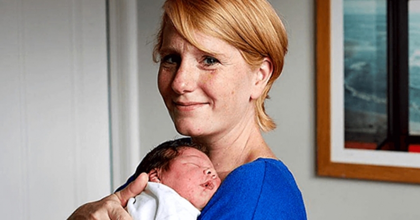 Fatiga, juicio y Felicidad: la realidad de la maternidad después de los 50 Fatiga, juicio y Felicidad: la realidad de la maternidad después de los 50