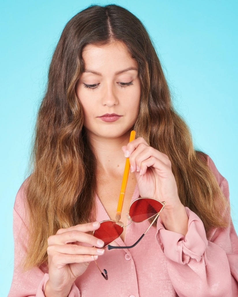Foil curls and soda instead of powder: do life hacks beauty of TikTok? Foil curls and soda instead of powder: do life hacks beauty of TikTok?