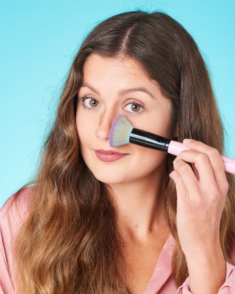 Foil curls and soda instead of powder: do life hacks beauty of TikTok? Foil curls and soda instead of powder: do life hacks beauty of TikTok?