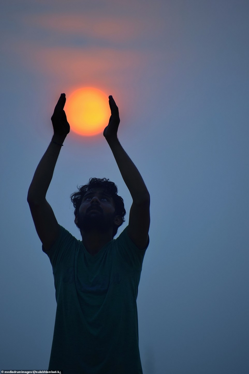 Fotógrafo manipula el cielo para impresionantes tomas de ilusión óptica