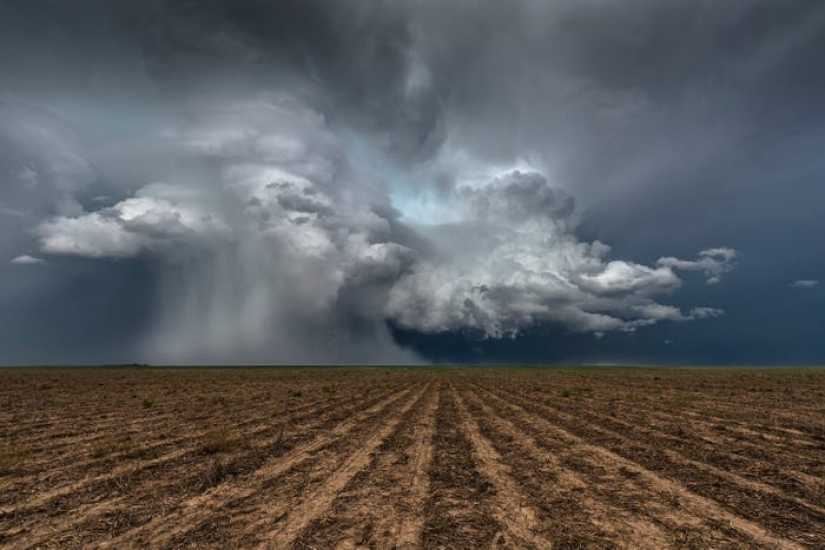 Fotógrafo pasó 7 años persiguiendo tormentas en Tornado Alley Fotógrafo pasó 7 años persiguiendo tormentas en Tornado Alley