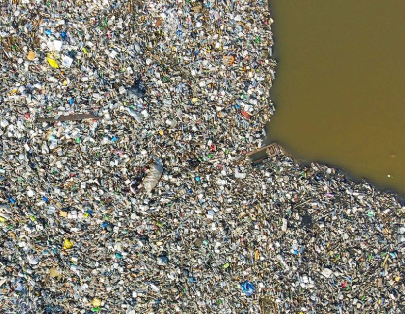 Fotos reveladoras muestran cómo los desechos plásticos están contaminando nuestro planeta Fotos reveladoras muestran cómo los desechos plásticos están contaminando nuestro planeta