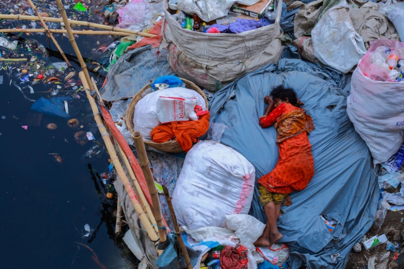 Fotos reveladoras muestran cómo los desechos plásticos están contaminando nuestro planeta Fotos reveladoras muestran cómo los desechos plásticos están contaminando nuestro planeta