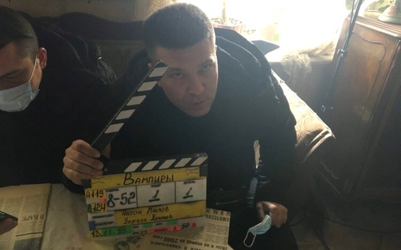 Found the same "man with sand" from meme. You also saw, but did not know