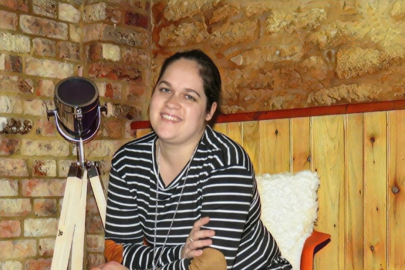 Freed from bondage: a British woman left a strict sect after losing her virginity at the age of 30 Freed from bondage: a British woman left a strict sect after losing her virginity at the age of 30