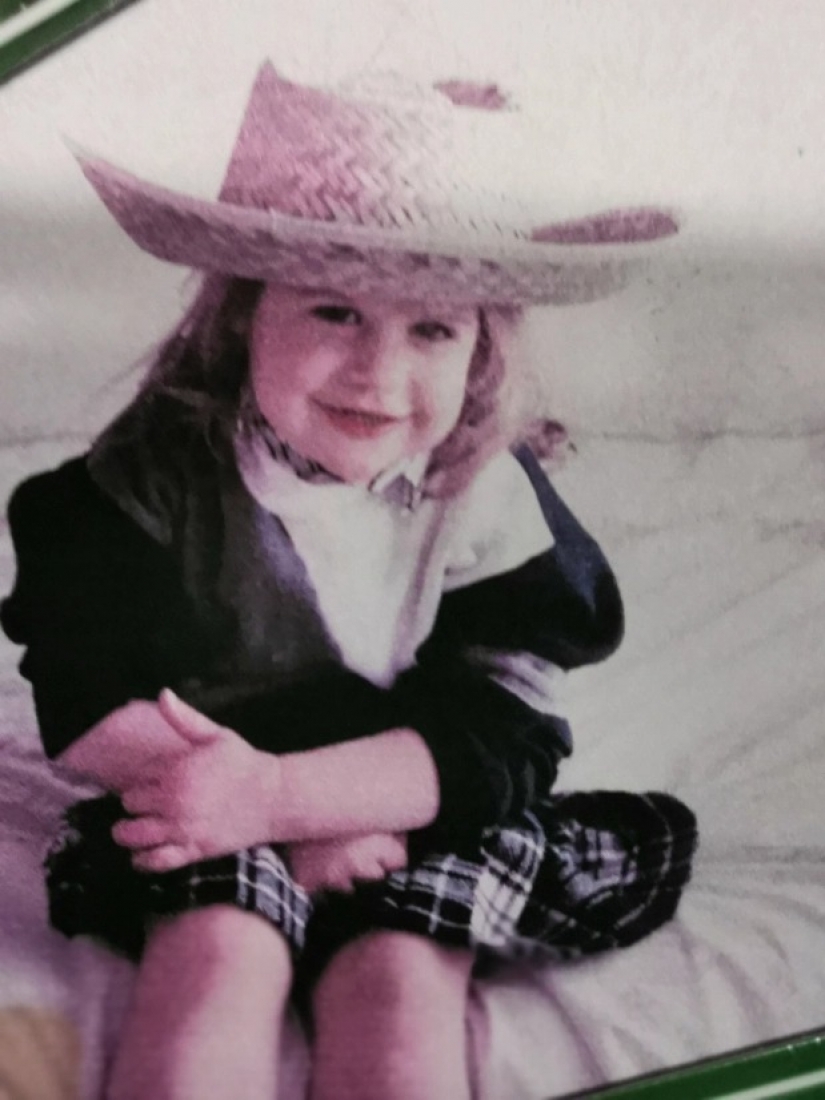 Freed from bondage: a British woman left a strict sect after losing her virginity at the age of 30 Freed from bondage: a British woman left a strict sect after losing her virginity at the age of 30