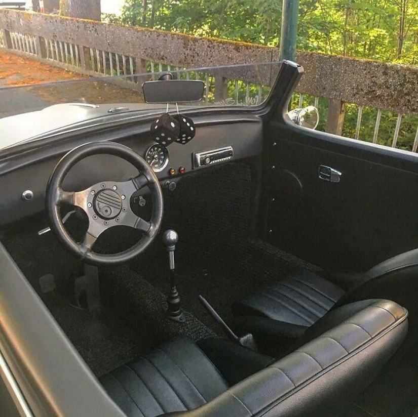 From a "Beetle" to a roadster: the incredible transformation of the 1961 Volkswagen Beetle