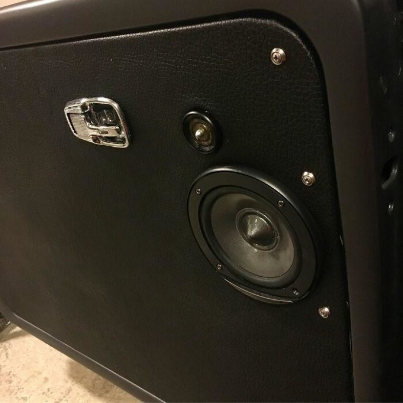 From a "Beetle" to a roadster: the incredible transformation of the 1961 Volkswagen Beetle