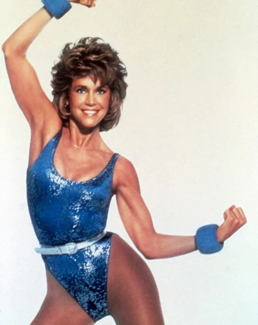 From harem pants to leggings: what women went in for sports earlier in the than now