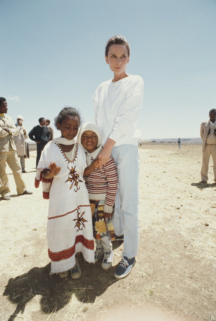 Fumaba 3 paquetes de cigarrillos y pesa 39 kg: ¿qué otra cosa no sabemos acerca de Audrey Hepburn