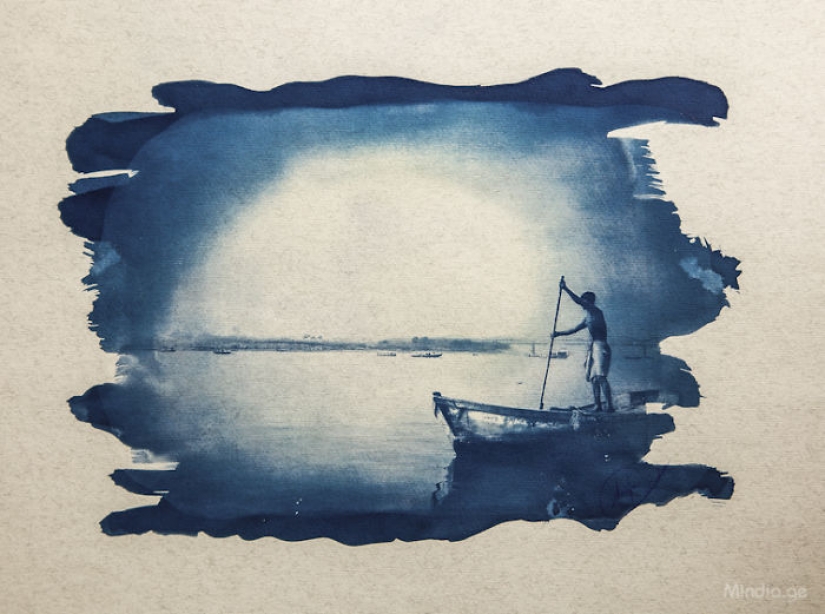 Georgian photographer uses a unique method of printing his photographs Georgian photographer uses a unique method of printing his photographs