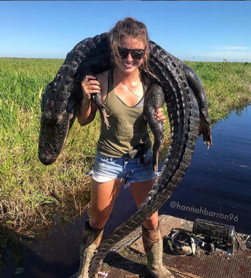 Girl loves catching big fish, but its method of fishing is shocking, even men Girl loves catching big fish, but its method of fishing is shocking, even men