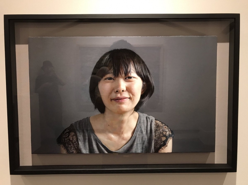 Girl no: paintings from Hiroshima to distinguish from photos