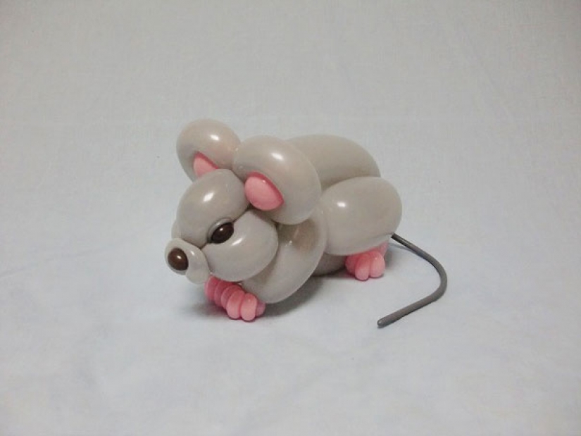 Giro, giro, me quiero engañar: Japonés crea realista figuras de animales con globos