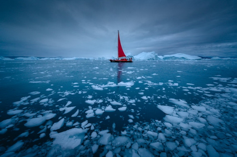 Glaciers and silence: The vanishing beauty of Greenland through the lens of Albert Dros Glaciers and silence: The vanishing beauty of Greenland through the lens of Albert Dros