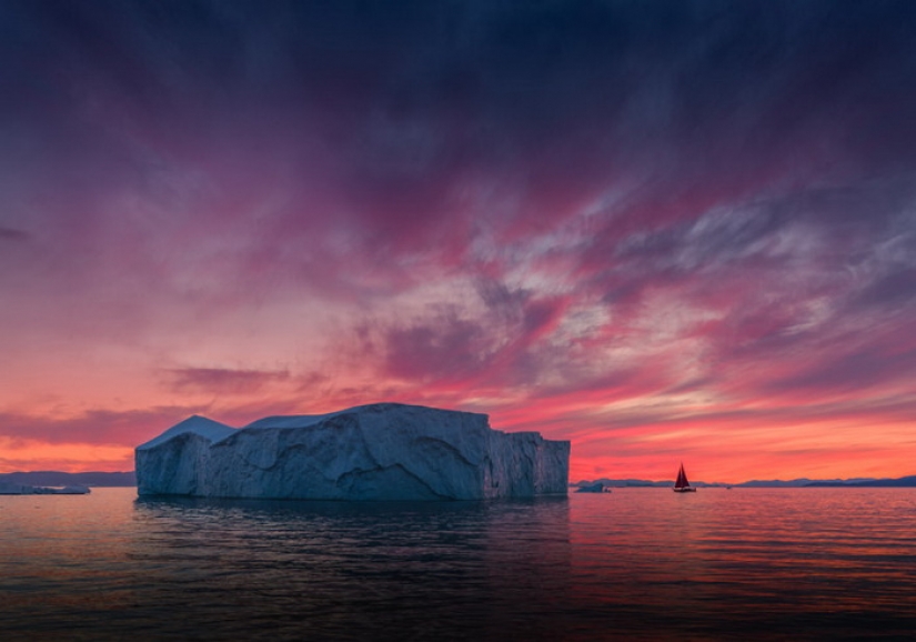 Glaciers and silence: The vanishing beauty of Greenland through the lens of Albert Dros Glaciers and silence: The vanishing beauty of Greenland through the lens of Albert Dros