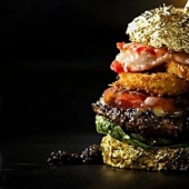 Gold and beluga caviar: the Dutch have prepared the most expensive burger in the world