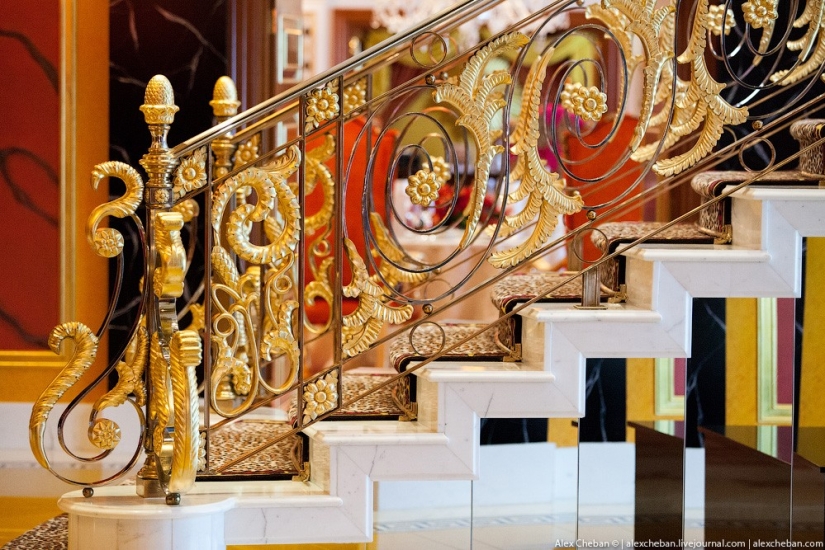 Gold for sheikhs and oligarchs: the most expensive room in the seven-star Burj Al Arab Hotel Gold for sheikhs and oligarchs: the most expensive room in the seven-star Burj Al Arab Hotel