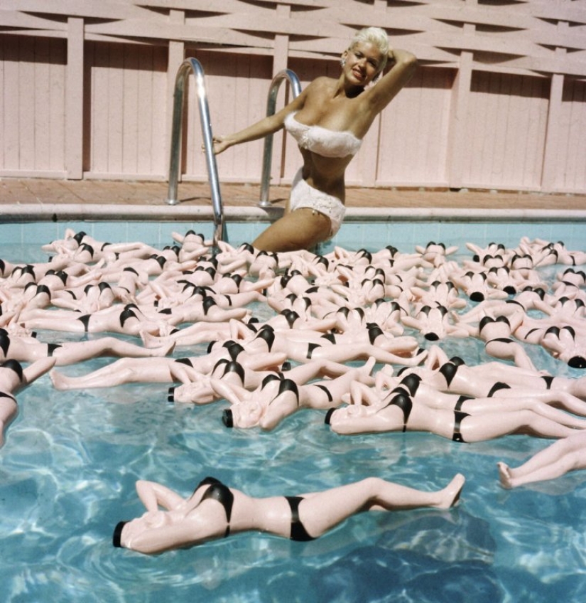 hace 75 años, apareció el traje de baño más pequeño del mundo: un bikini