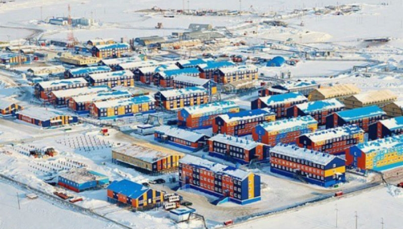 How does the closed shift settlement Sabetta live in the Far North How does the closed shift settlement Sabetta live in the Far North