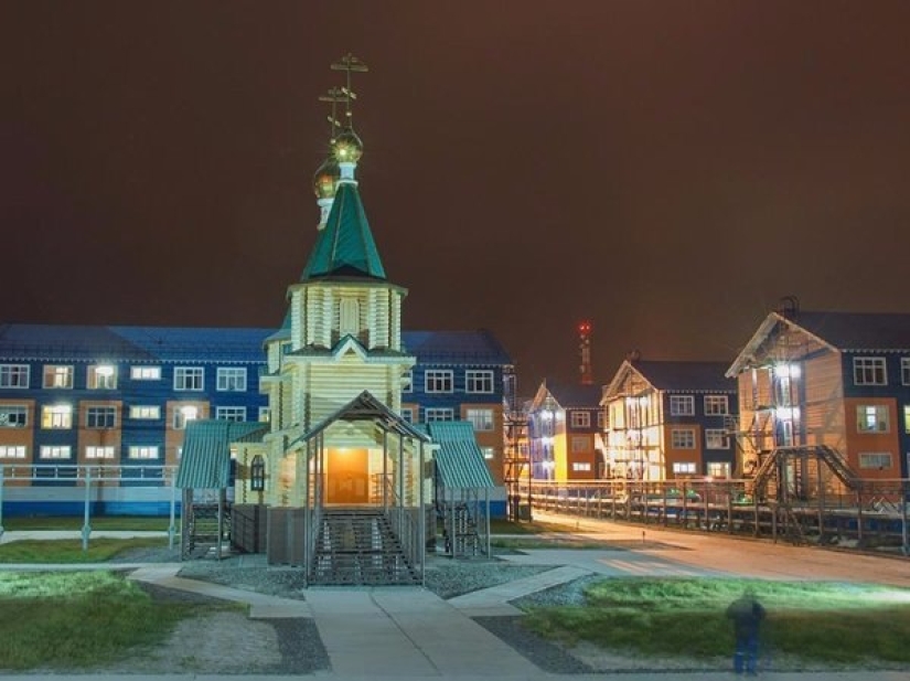 How does the closed shift settlement Sabetta live in the Far North How does the closed shift settlement Sabetta live in the Far North