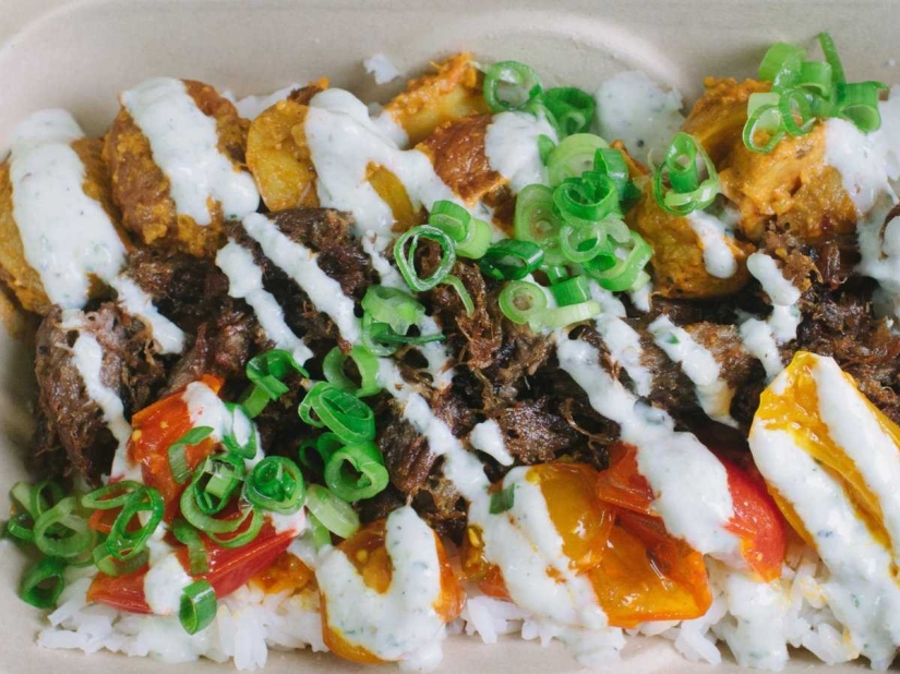 How Google Feeds Its Employees Free Food with a Cafe on Wheels