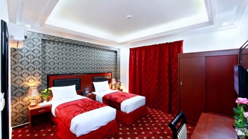 How "light" the hotels of the stars: the nuances that you don't know