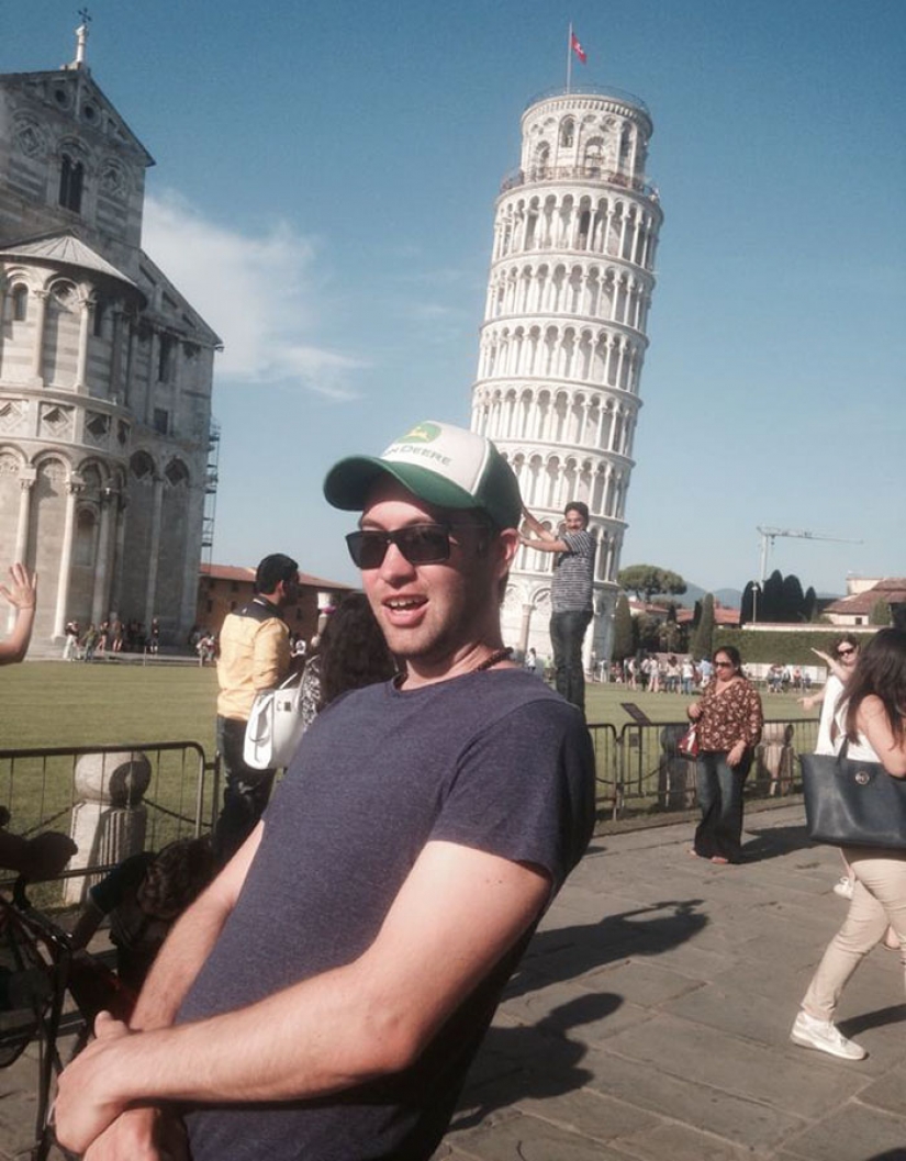 How to properly troll tourists at the Leaning Tower of Pisa
