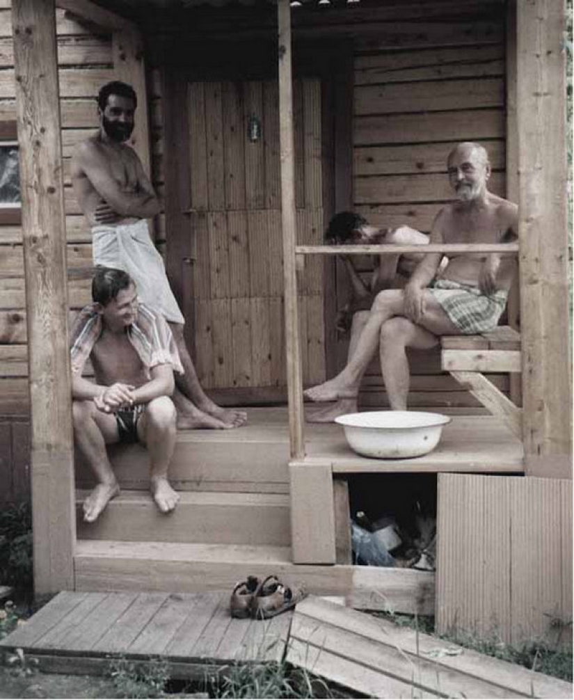 How two psychiatrists had fun: the epic photoshop of Carl Jung and Sigmund Freud