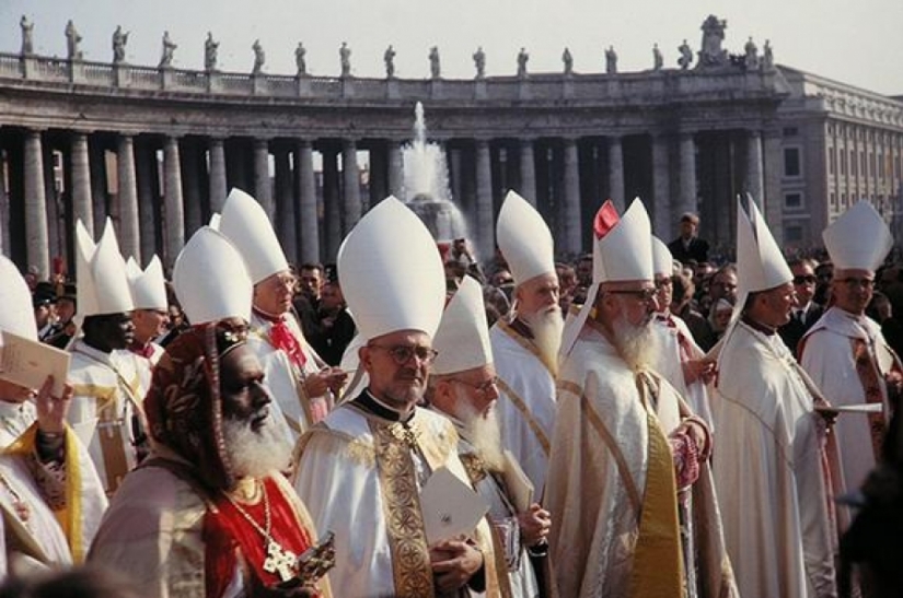 How were the most expensive and magnificent funerals of famous people in history How were the most expensive and magnificent funerals of famous people in history