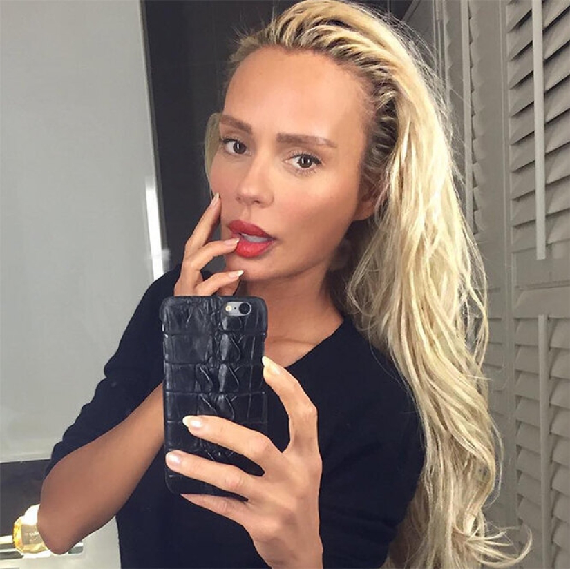 Huge yachts and personal helicopters: the most luxurious gifts of billionaires to their wives