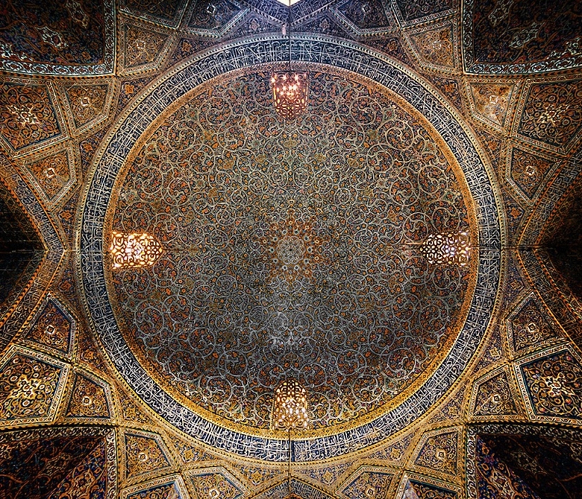 Hypnotic patterns of Iranian mosques
